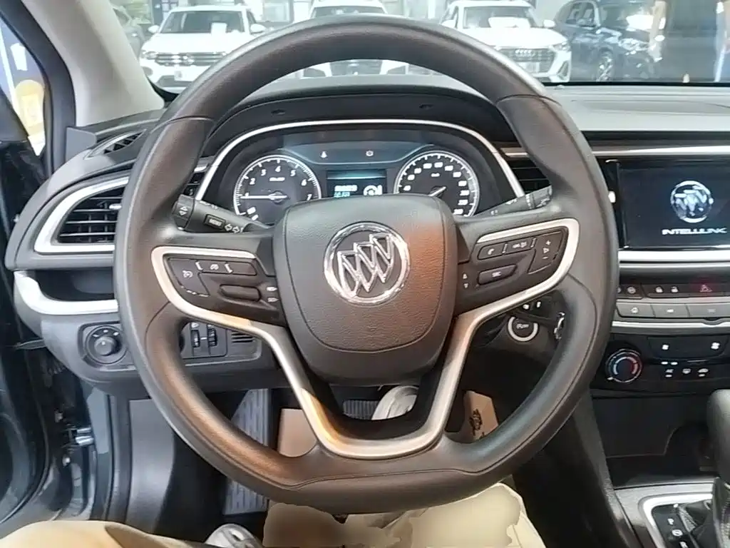 Buick Excelle — миниатюра 11