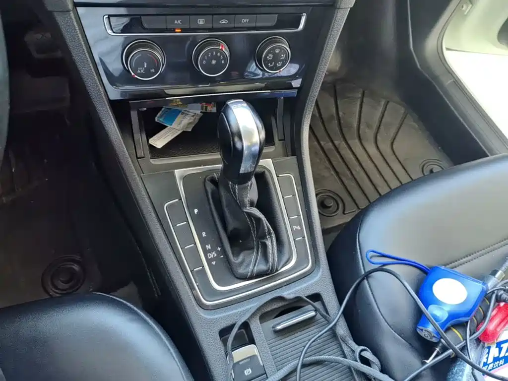 Volkswagen Golf — миниатюра 14