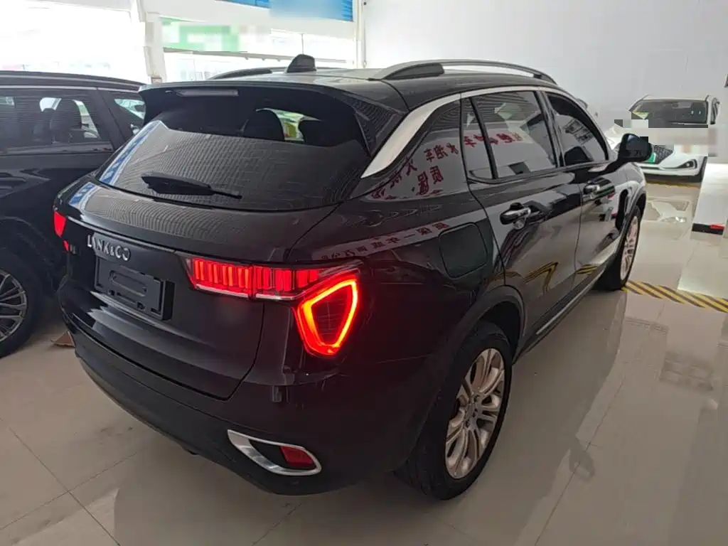 Lynk & Co 01 — миниатюра 7