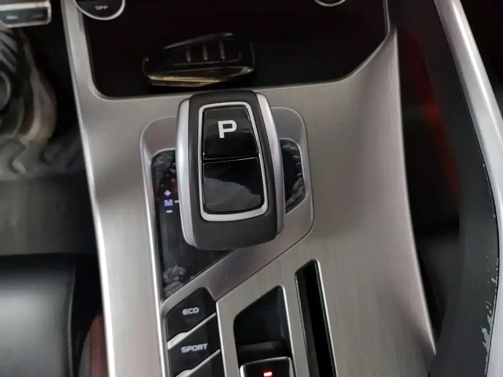 Geely Binyue — миниатюра 14