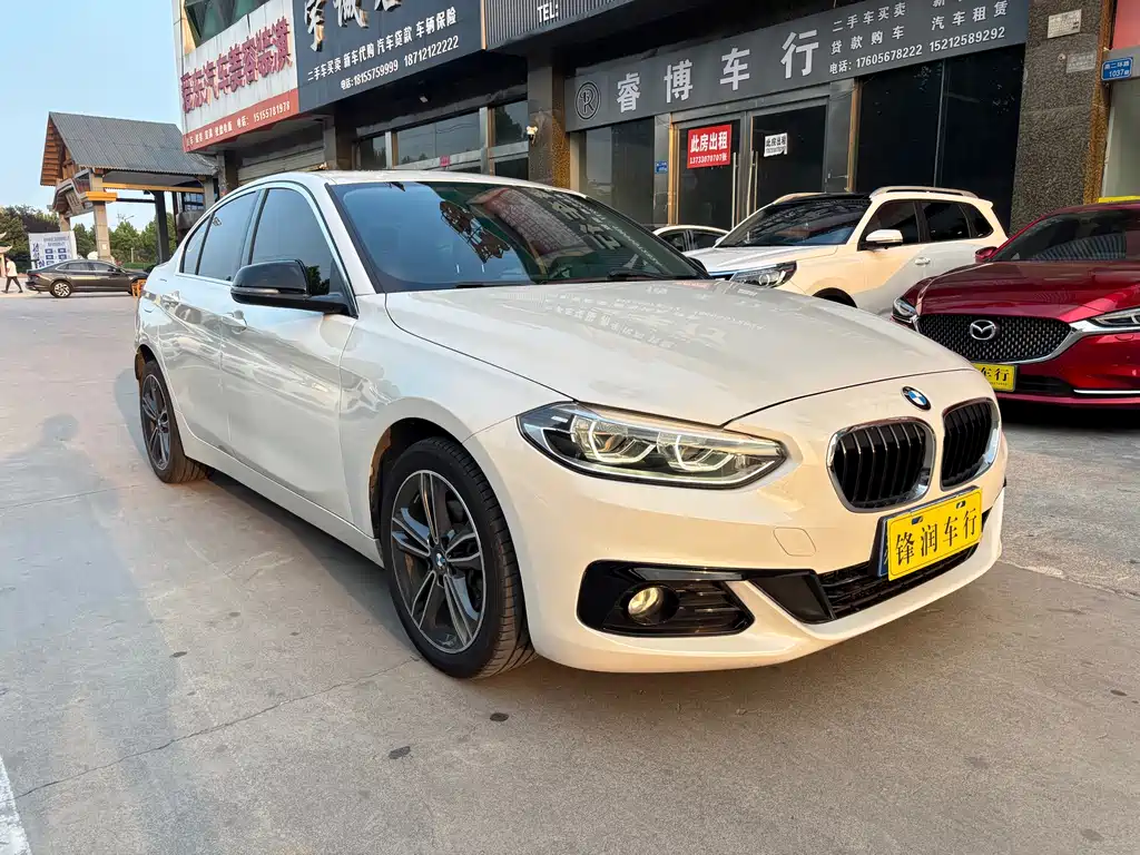BMW 1 SERIES