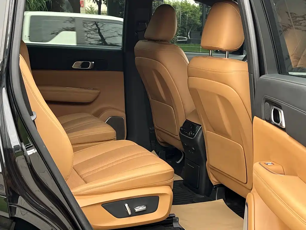 Li Auto Li ONE — миниатюра 20