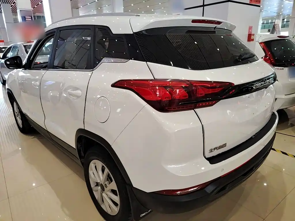 BAIC X3 — миниатюра 5