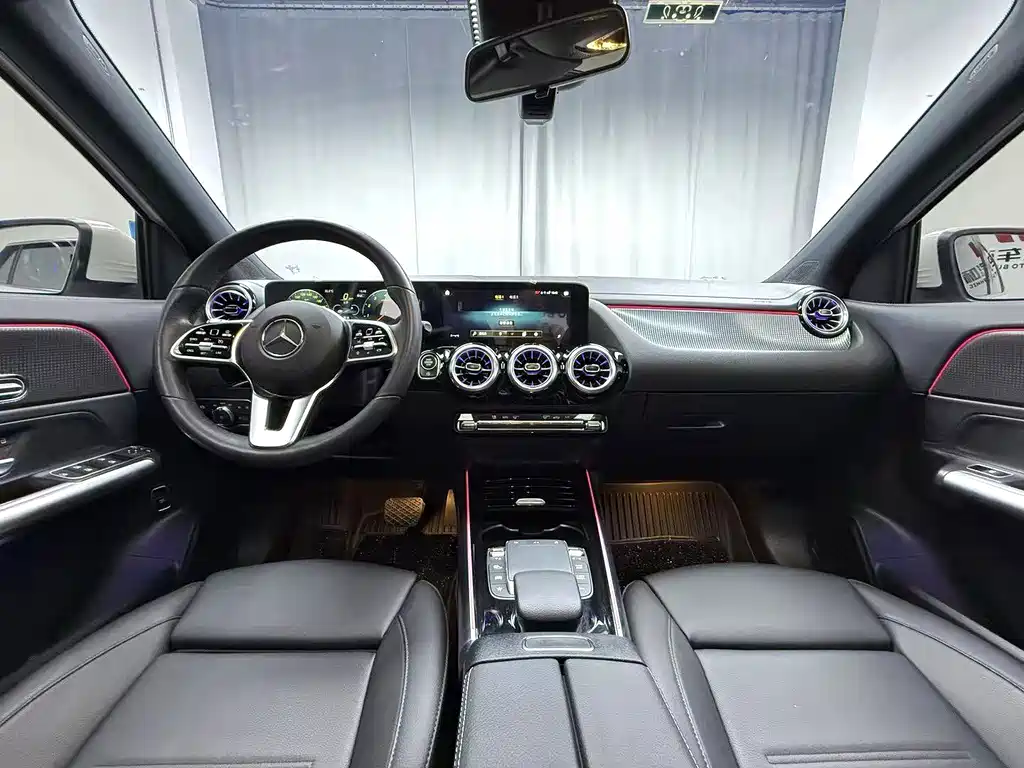 Mercedes-Benz GLA — миниатюра 9