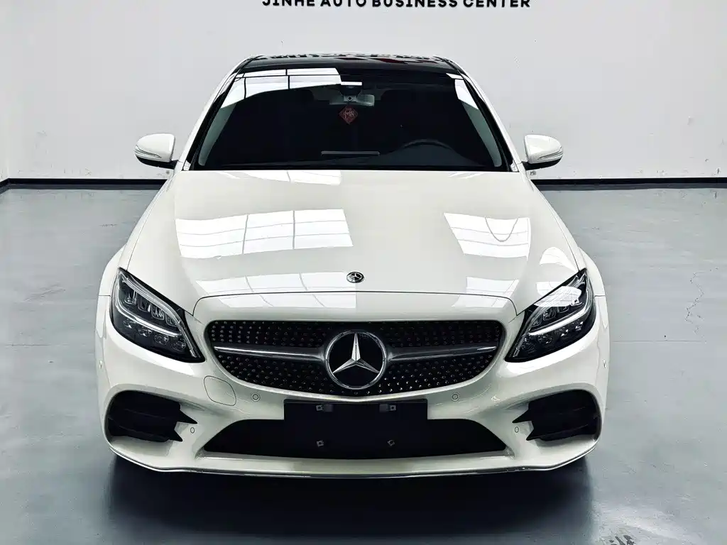 Mercedes-Benz C-Class — миниатюра 2
