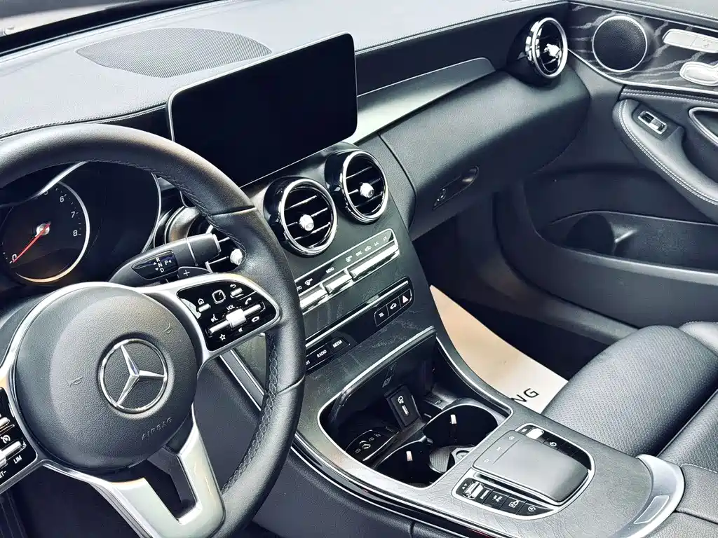Mercedes-Benz C-Class — миниатюра 3