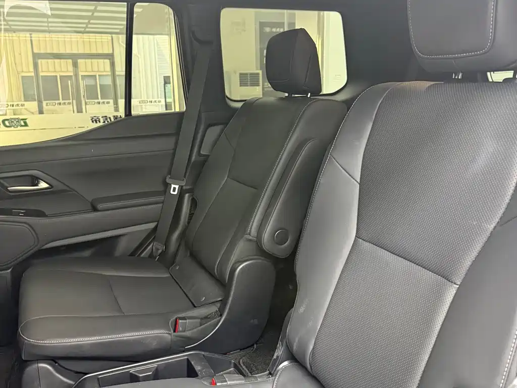 Lexus GX — миниатюра 10