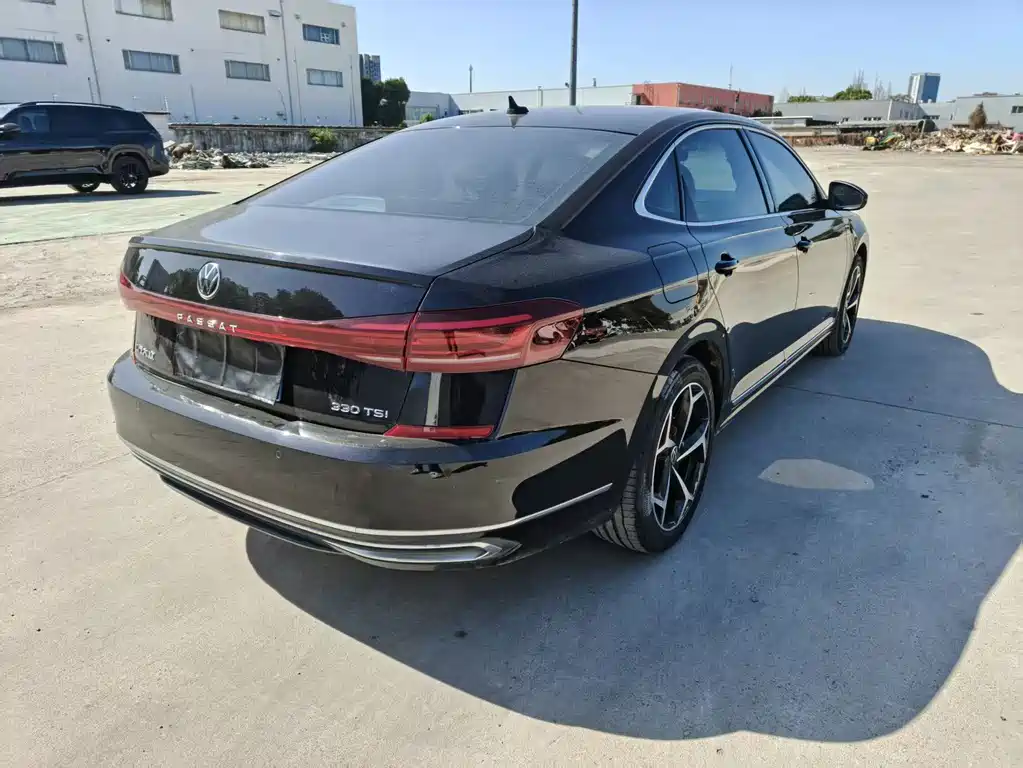 Volkswagen Passat — миниатюра 8