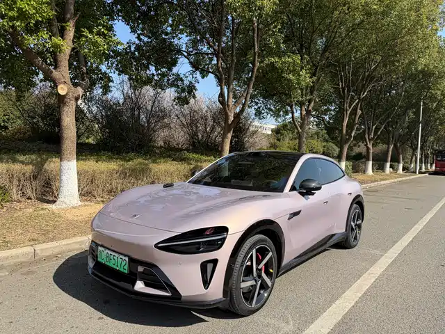 XIAOMI CAR XIAOMI YU7 2025