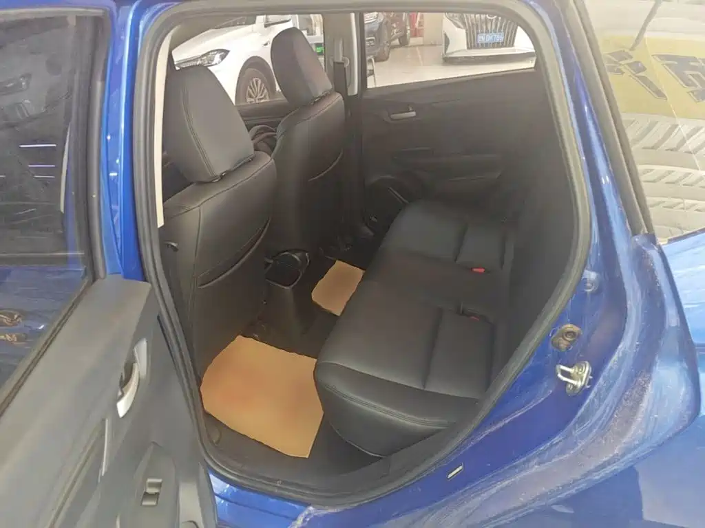 Honda Fit — миниатюра 17