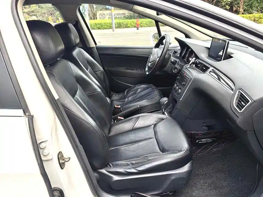 Peugeot 308 — миниатюра 8
