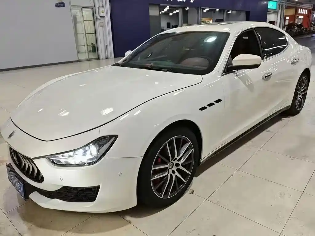 Maserati Ghibli