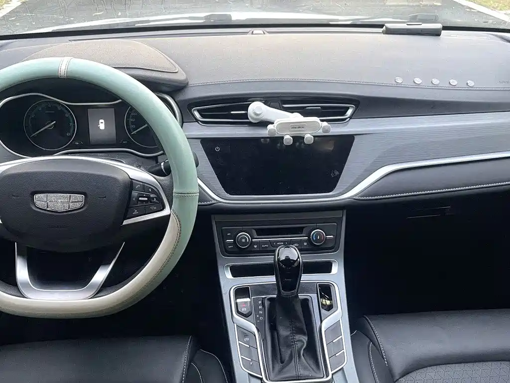 Geely Emgrand — миниатюра 8