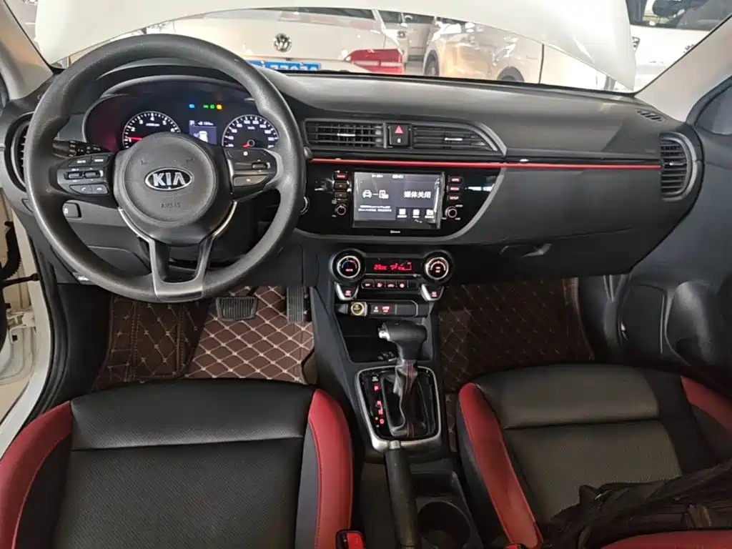 Kia KX Cross — миниатюра 10