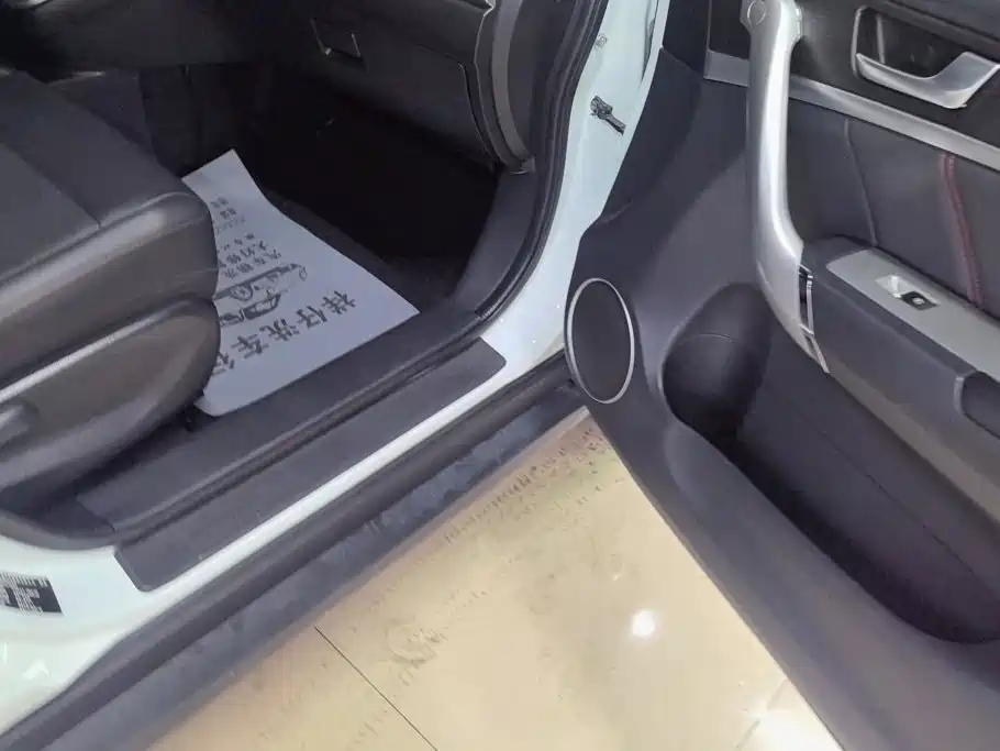 Haval M6 — миниатюра 8
