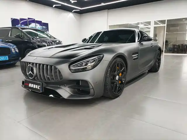 MERCEDES-BENZ AMG GT 2021