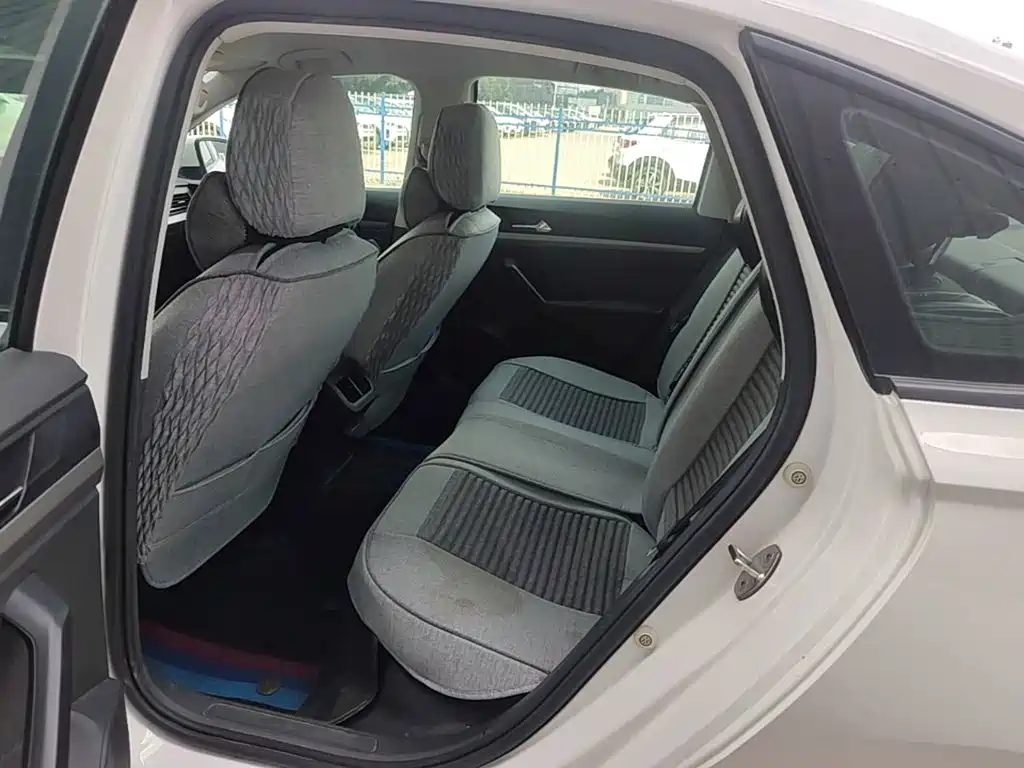 Volkswagen Lavida — миниатюра 17