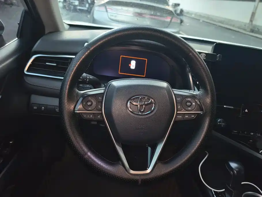 Toyota Camry — миниатюра 15