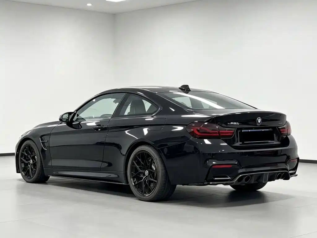 BMW M4 — миниатюра 9