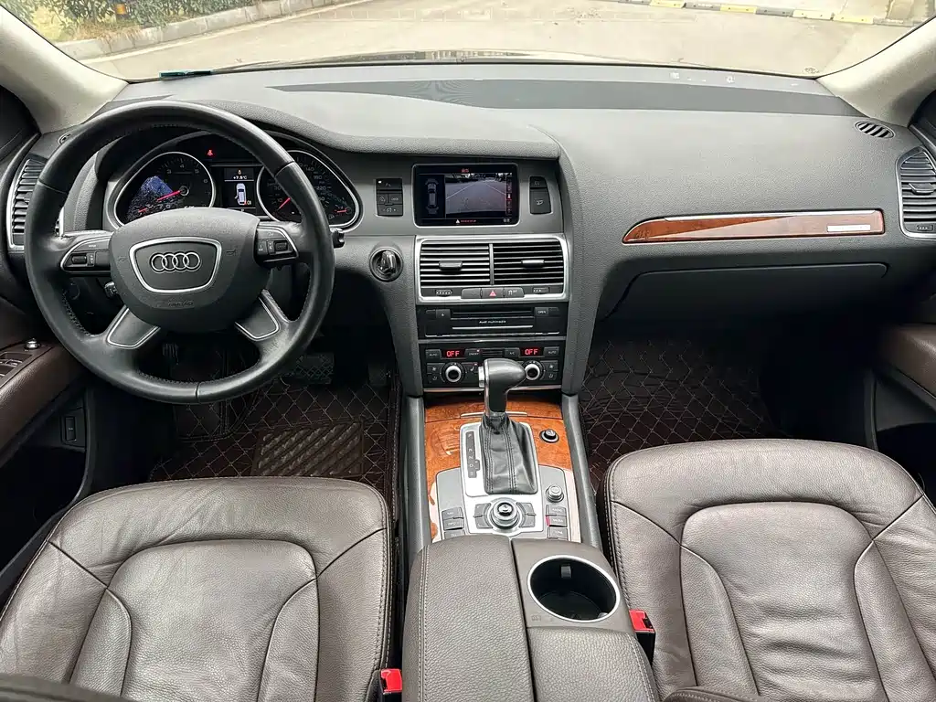 Audi Q7 — миниатюра 7