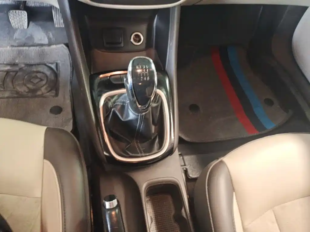 Buick Verano — миниатюра 14