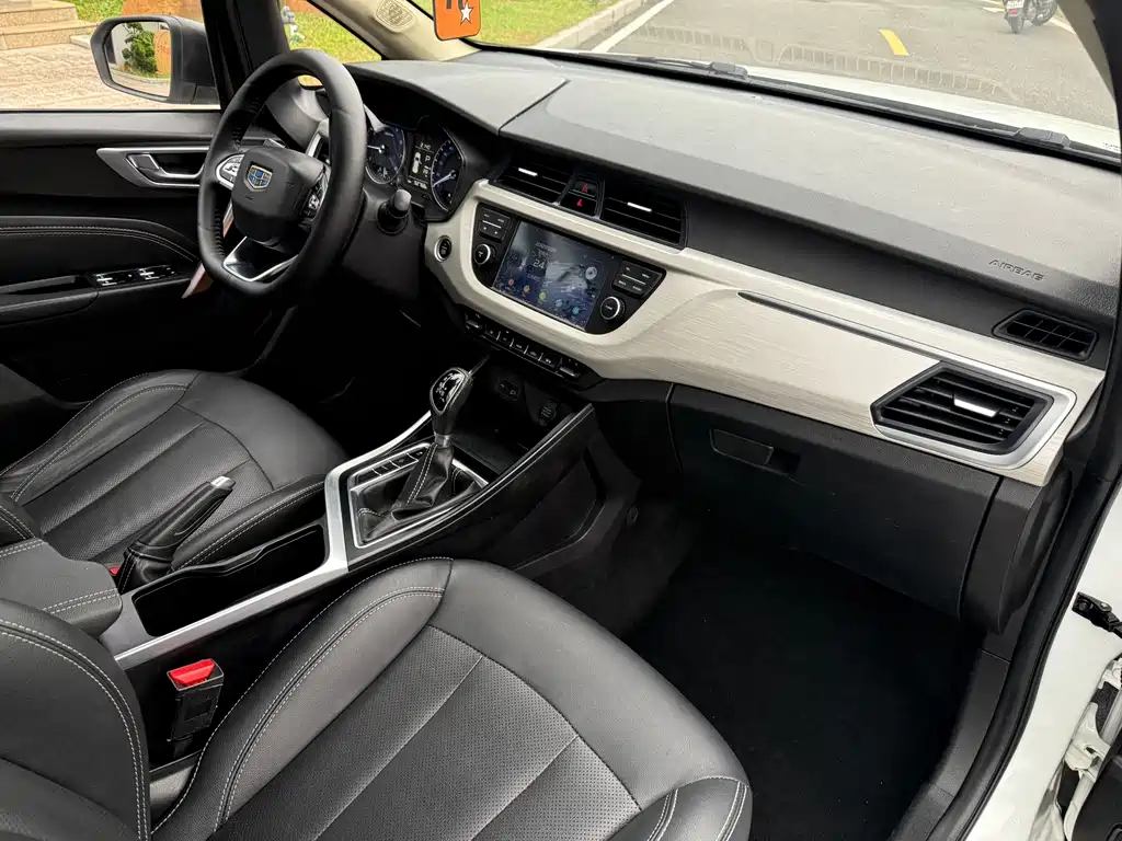 Geely Vision X3 — миниатюра 14