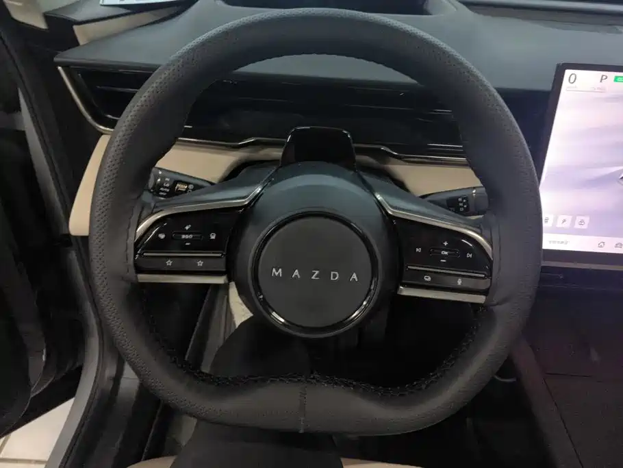 Mazda EZ-60 — миниатюра 15