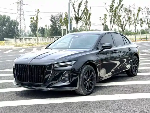 2025 Hongqi H5