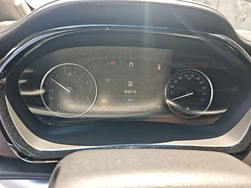 Buick GL8 — миниатюра 12