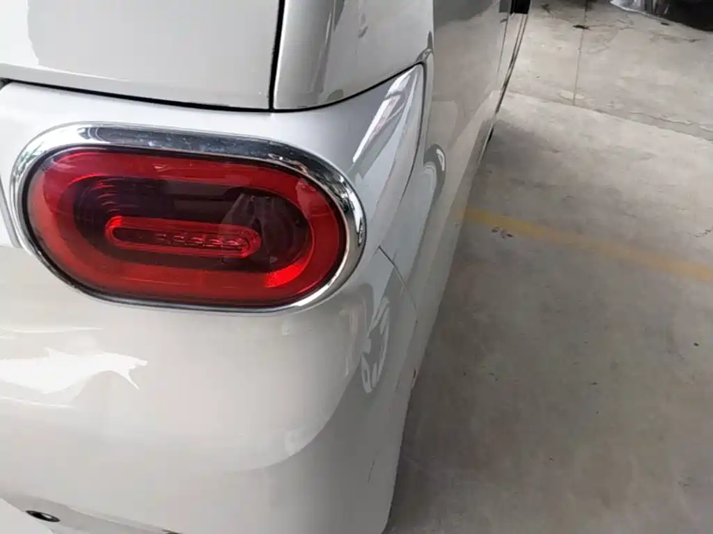 Wuling MINIEV — миниатюра 8