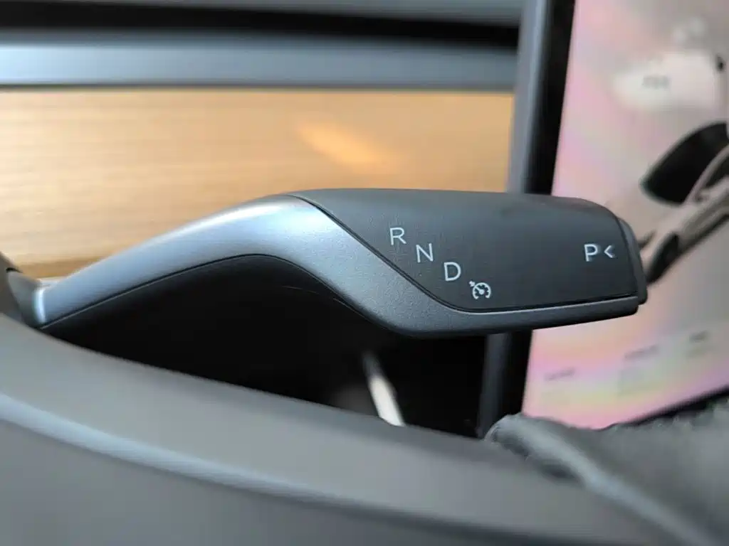 Tesla Model 3 — миниатюра 14