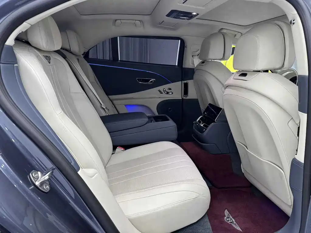 Bentley Flying Spur — миниатюра 26