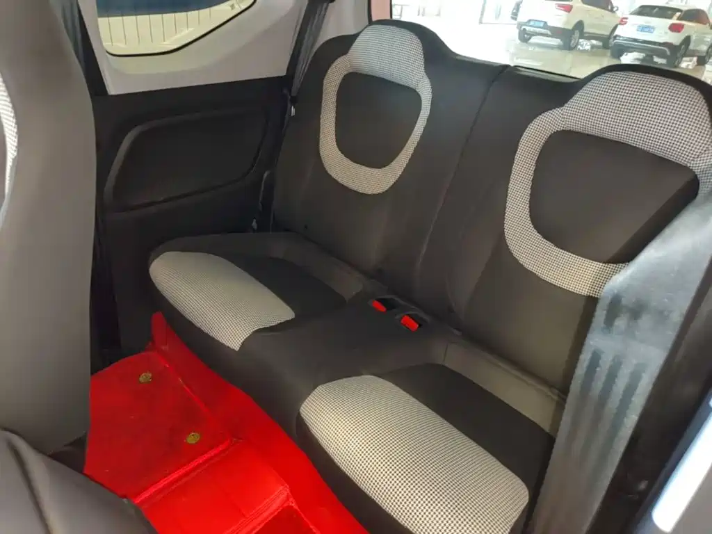 Wuling MINIEV — миниатюра 17