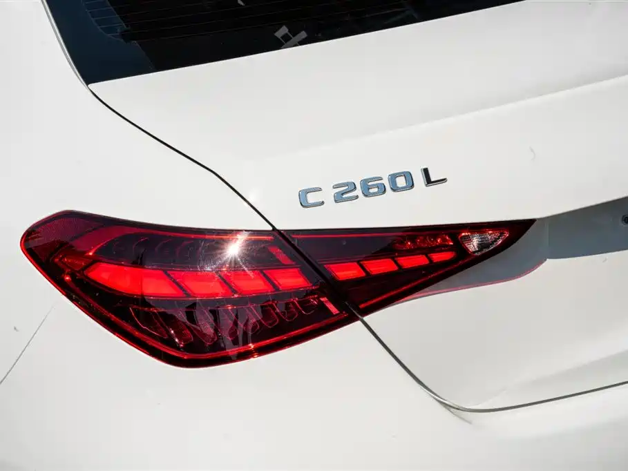 Mercedes-Benz C-Class — миниатюра 22