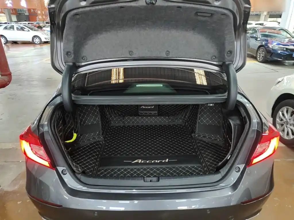 Honda Accord — миниатюра 19