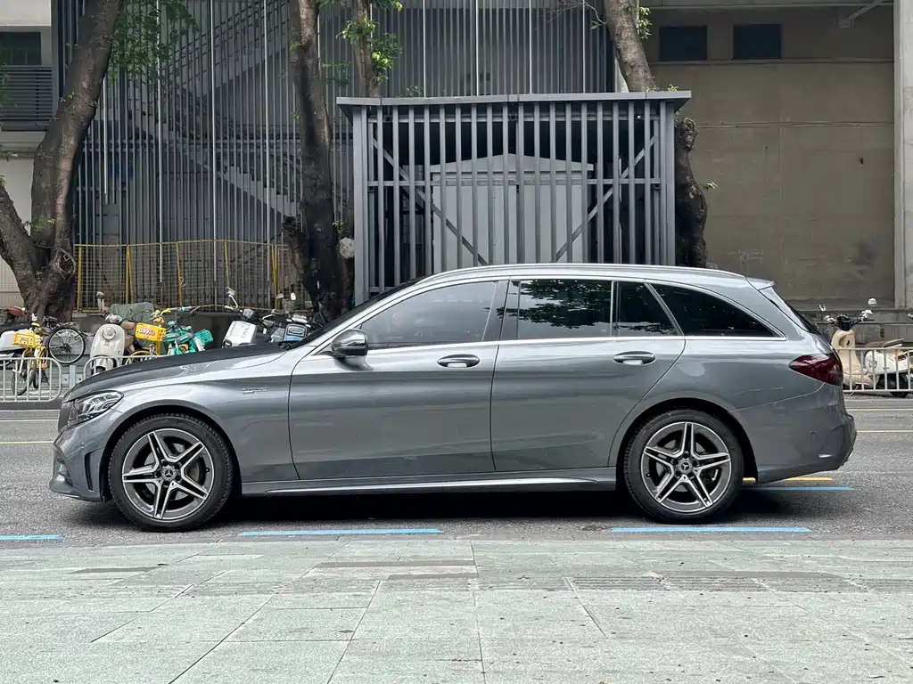 Mercedes-Benz C-Class (Import) — миниатюра 3
