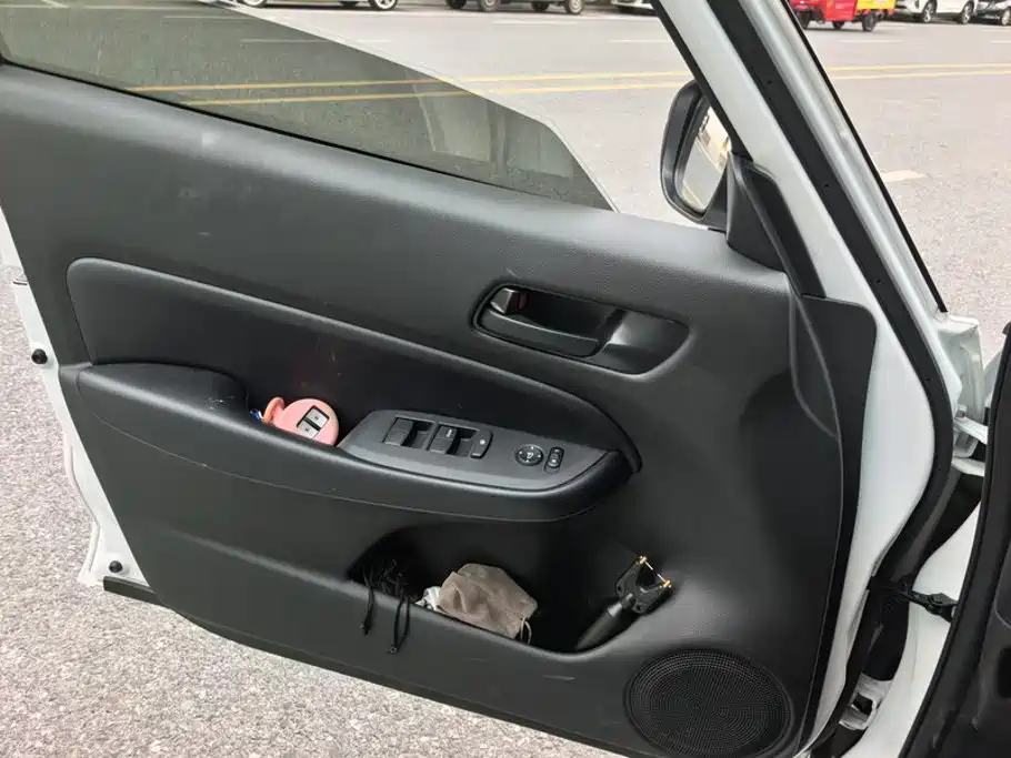Honda Fit — миниатюра 7