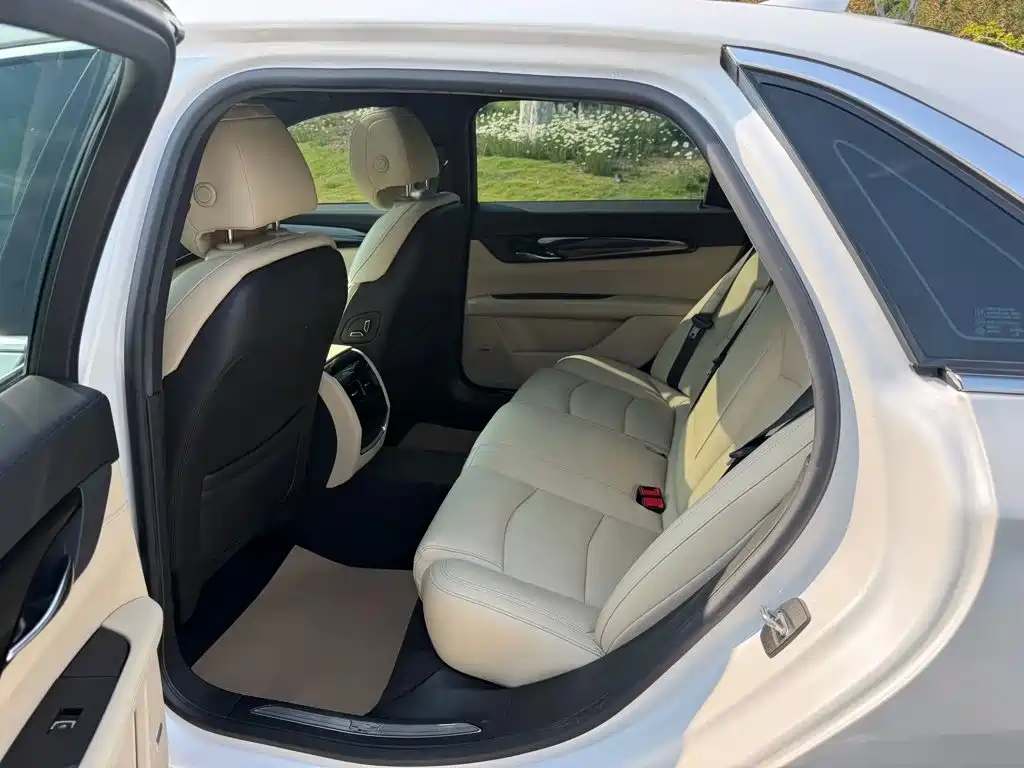 Cadillac CT6 — миниатюра 8
