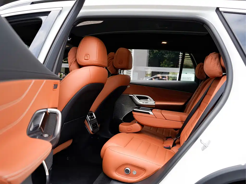 Mercedes-Benz GLC New Energy — миниатюра 15