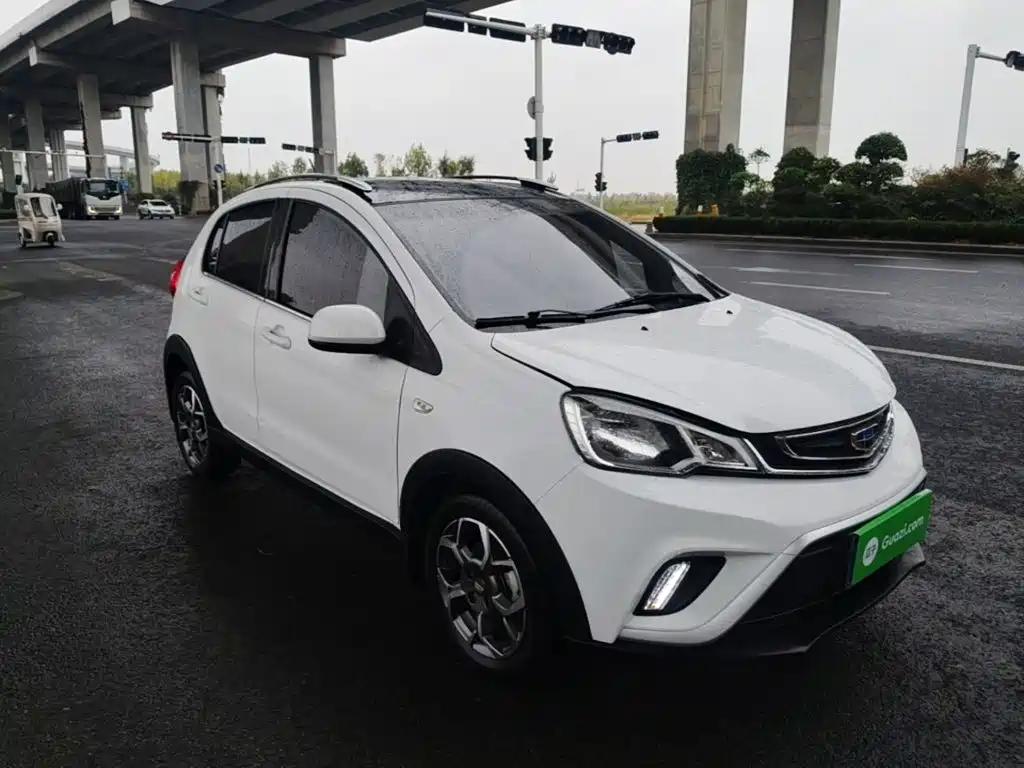 Geely Vision X1 — миниатюра 4
