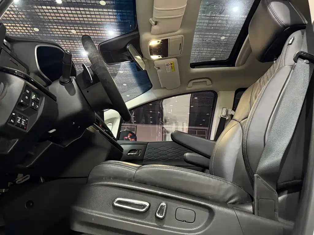 Honda Elysion — миниатюра 4