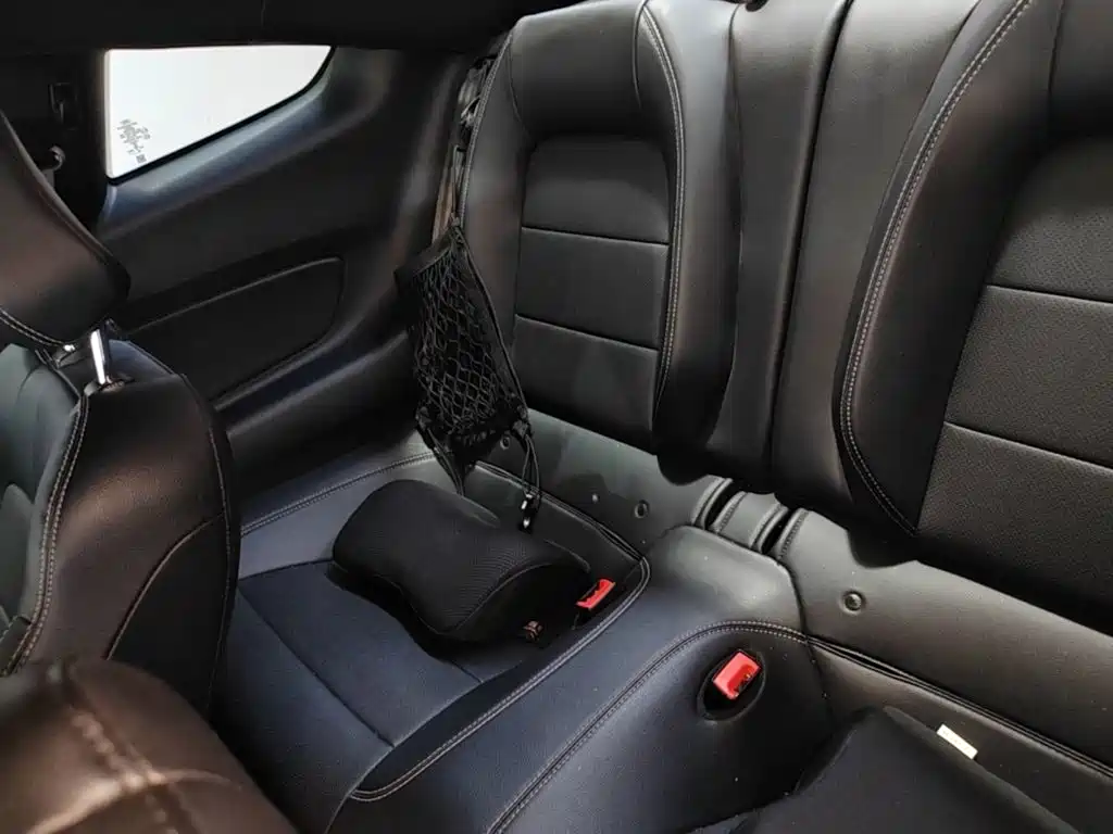 Ford Mustang — миниатюра 17