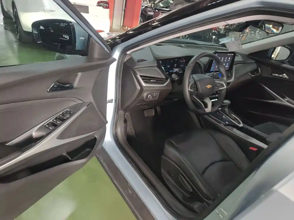 Chevrolet Menlo — миниатюра 16