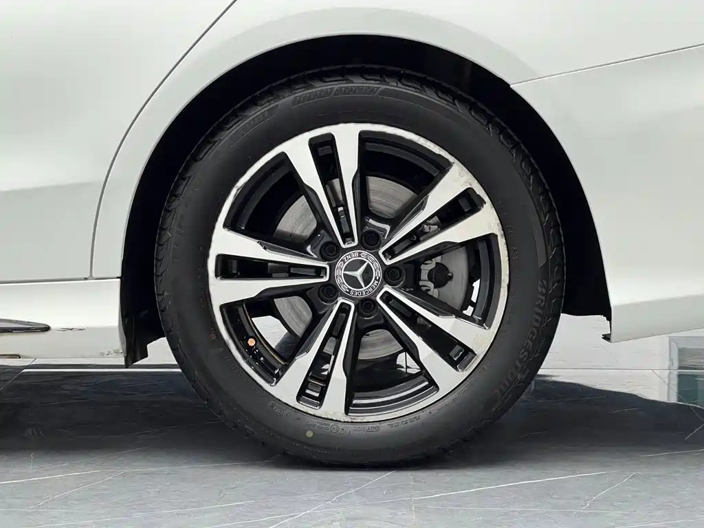 Mercedes-Benz C-Class — миниатюра 22