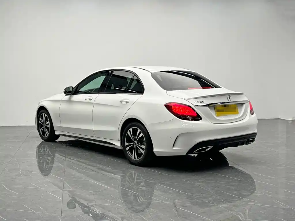 Mercedes-Benz C-Class — миниатюра 4