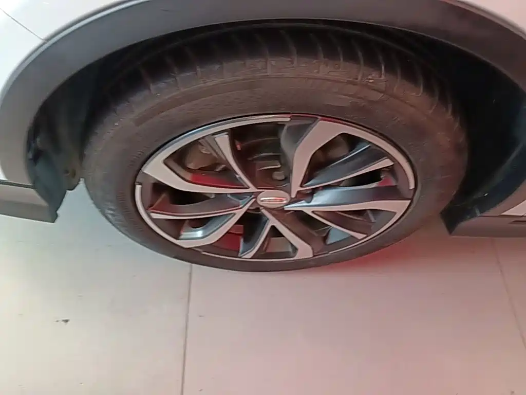 Geely Emgrand S — миниатюра 23
