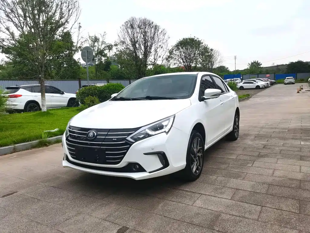 BYD Qin NEV