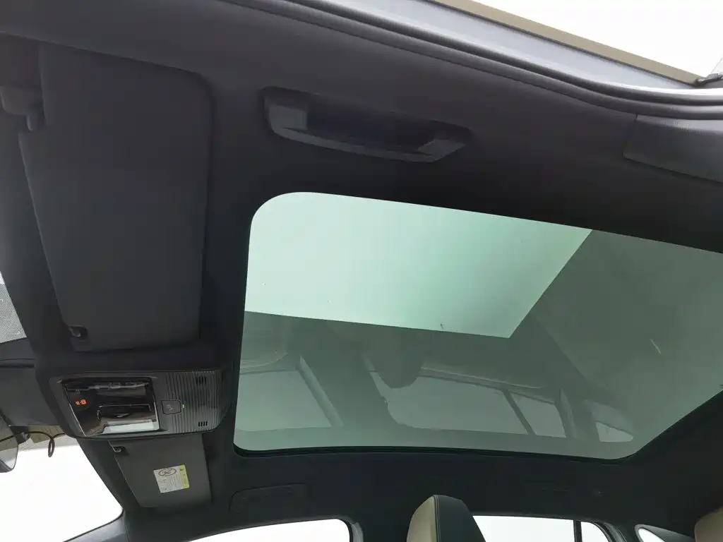 Volkswagen ID.4 X — миниатюра 14