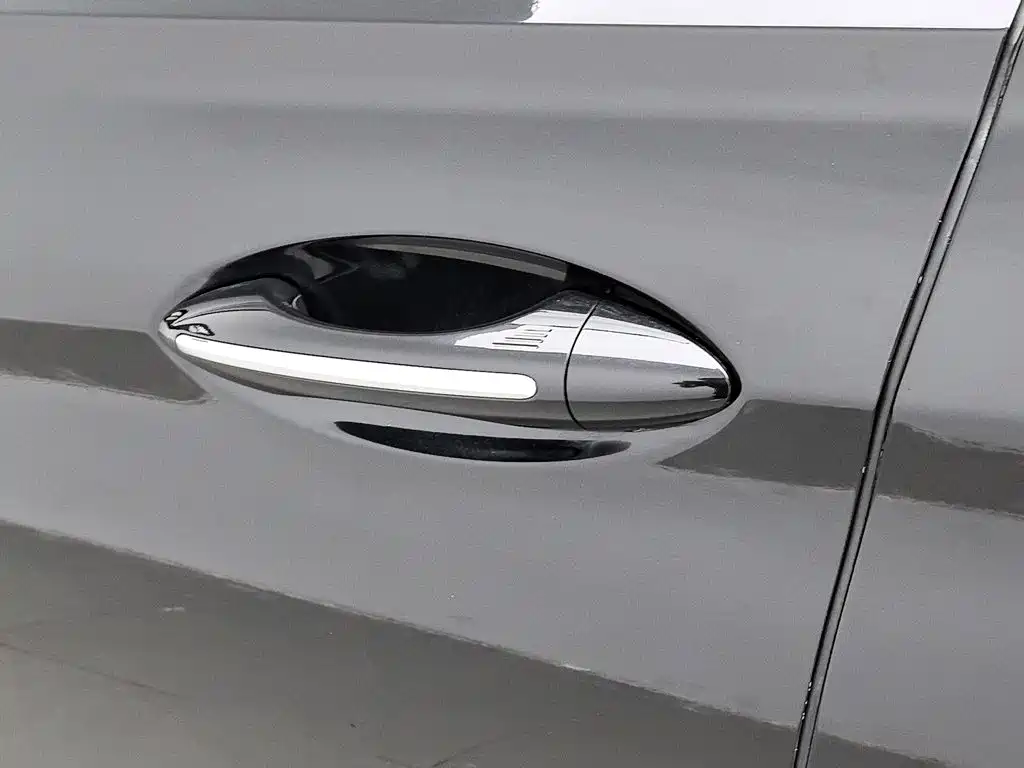 Hongqi Hongqi H5 — миниатюра 18