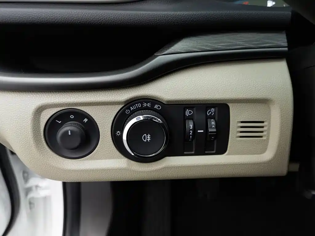 Buick Excelle — миниатюра 21